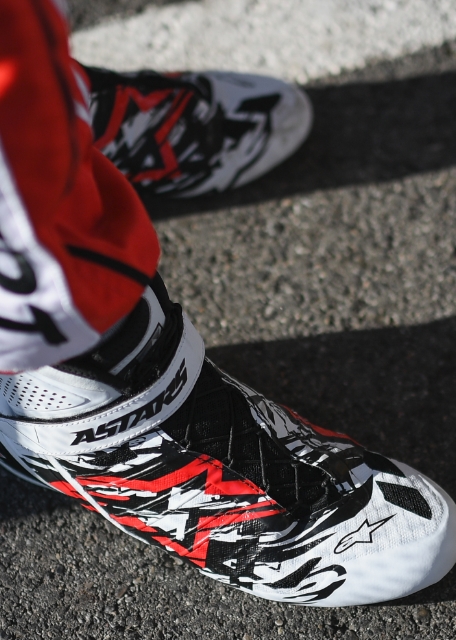 alpinestars FLUID PRO ニーブレース SML - バイクウエア